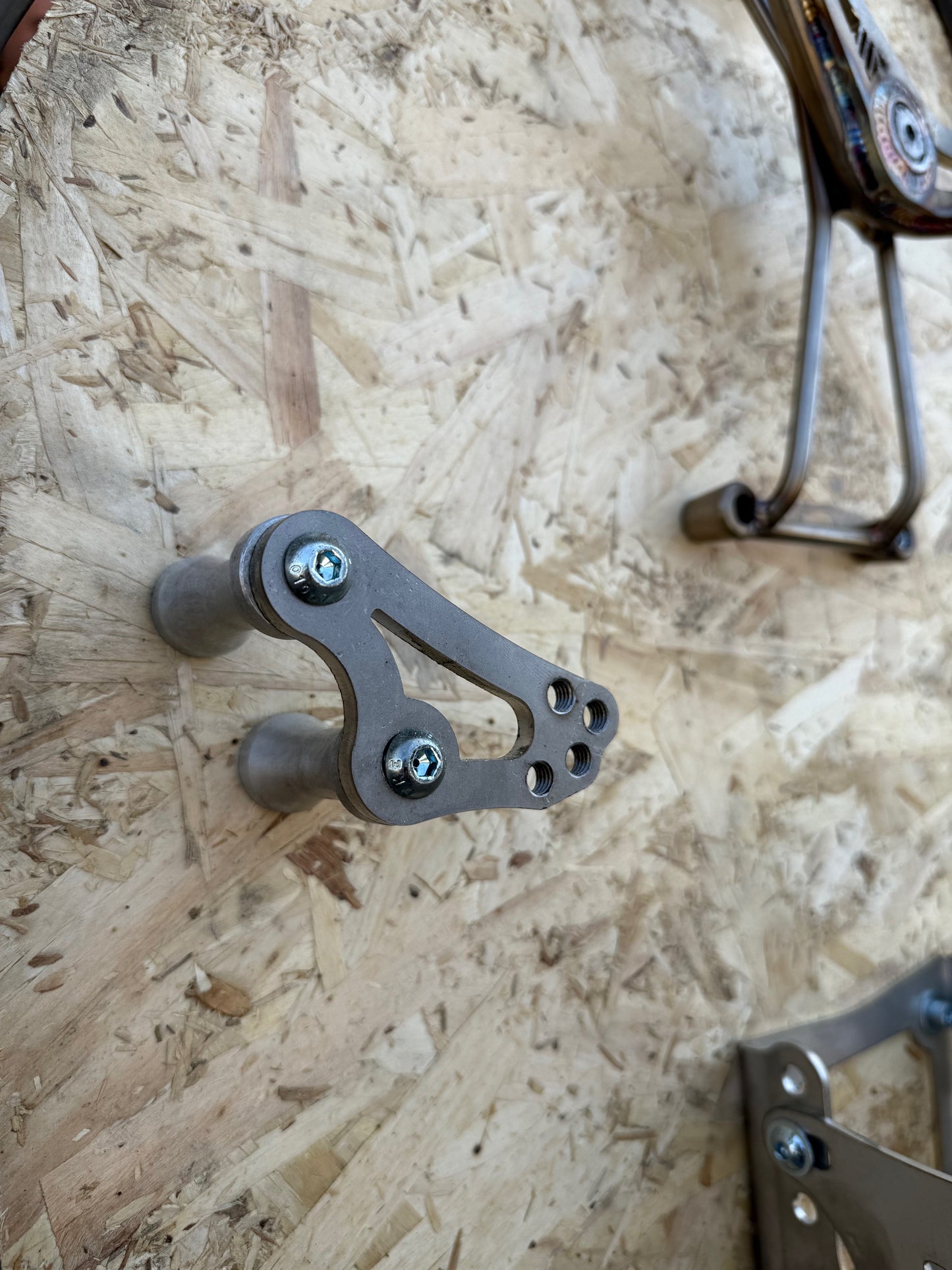 Estriberas en acero inoxidable para Road Glide 2018+